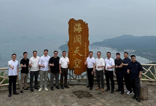 深圳潮青商会代表赴南澳岛考察调研，共绘乡村振兴与招商引资新蓝图
