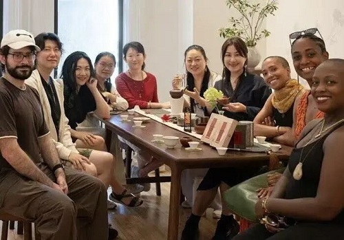 潮青出海纽约首秀|国家非遗潮州工夫茶艺传承人余琼演绎潮州工夫茶二十一式