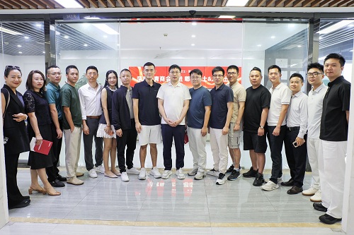 解锁智慧出行新范式丨深圳潮青商会走进嘟嘟巴士&龙虾出行