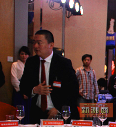 深圳市政协常委、深圳市新的社会阶层人士联合会会长马少福出席晚会